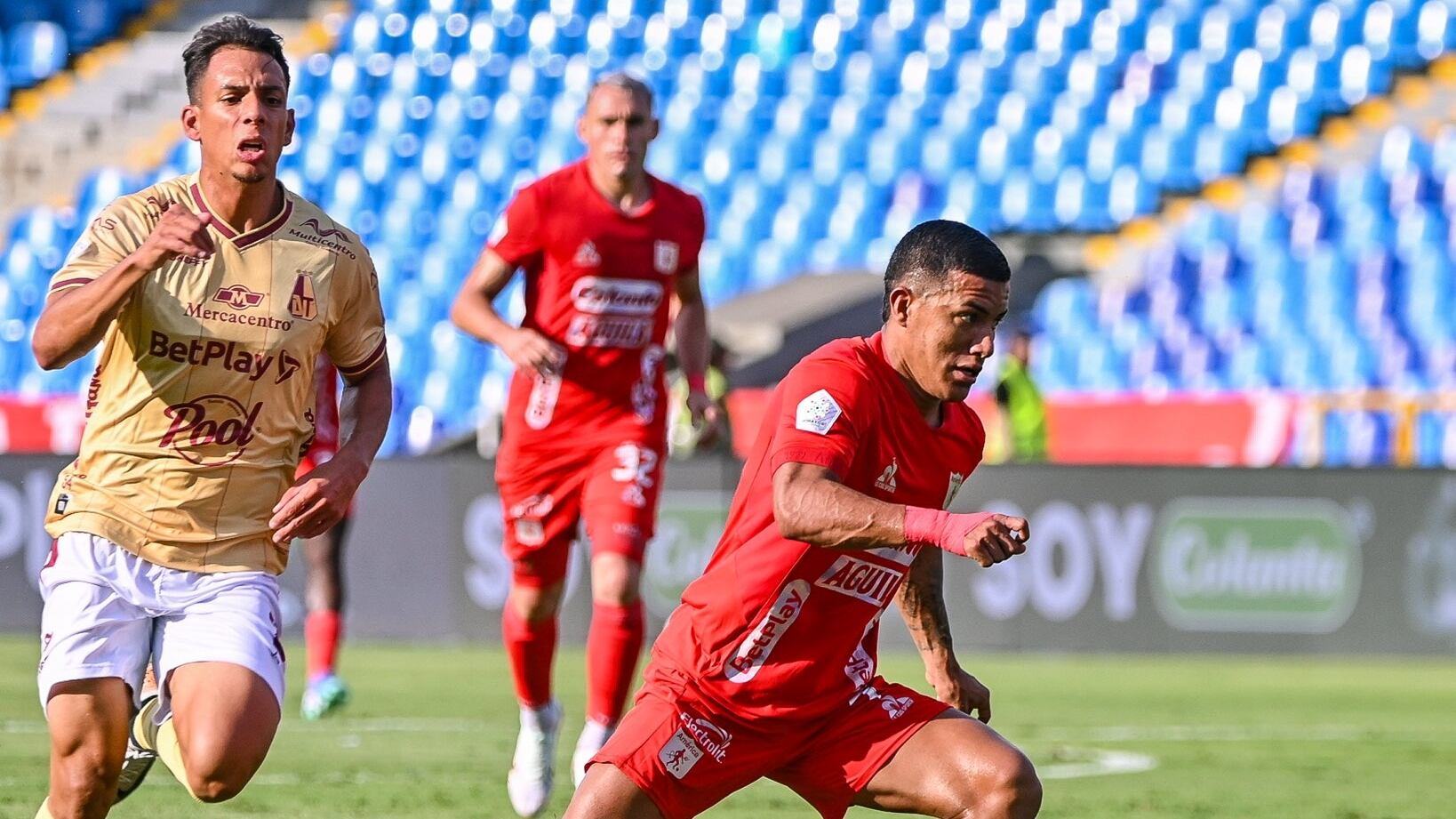 Imagen del juego entre América de Cali y Deportes Tolima, este domingo 1 de diciembre.