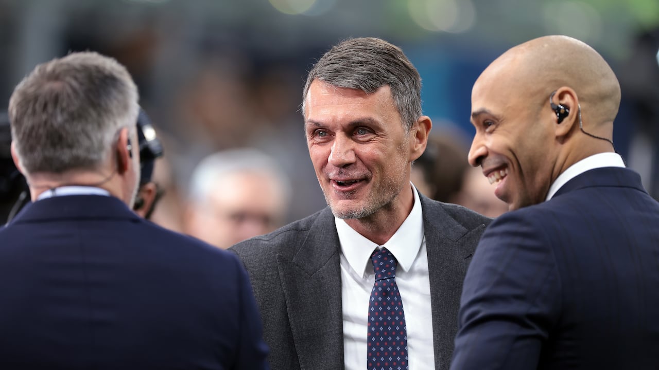 Paolo Maldini en un FC Internazionale vs AC Milan.
