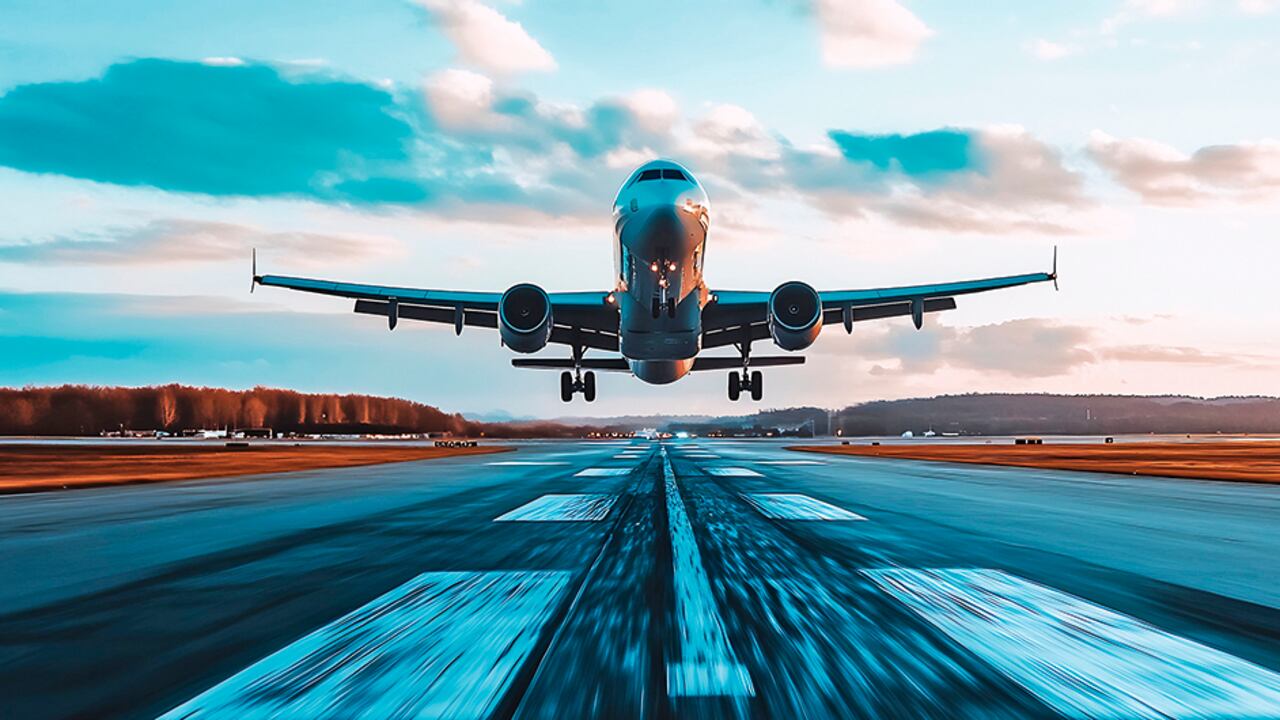 El avión de Delta presentó fallas en el motor en pleno vuelo (imagen de referencia)