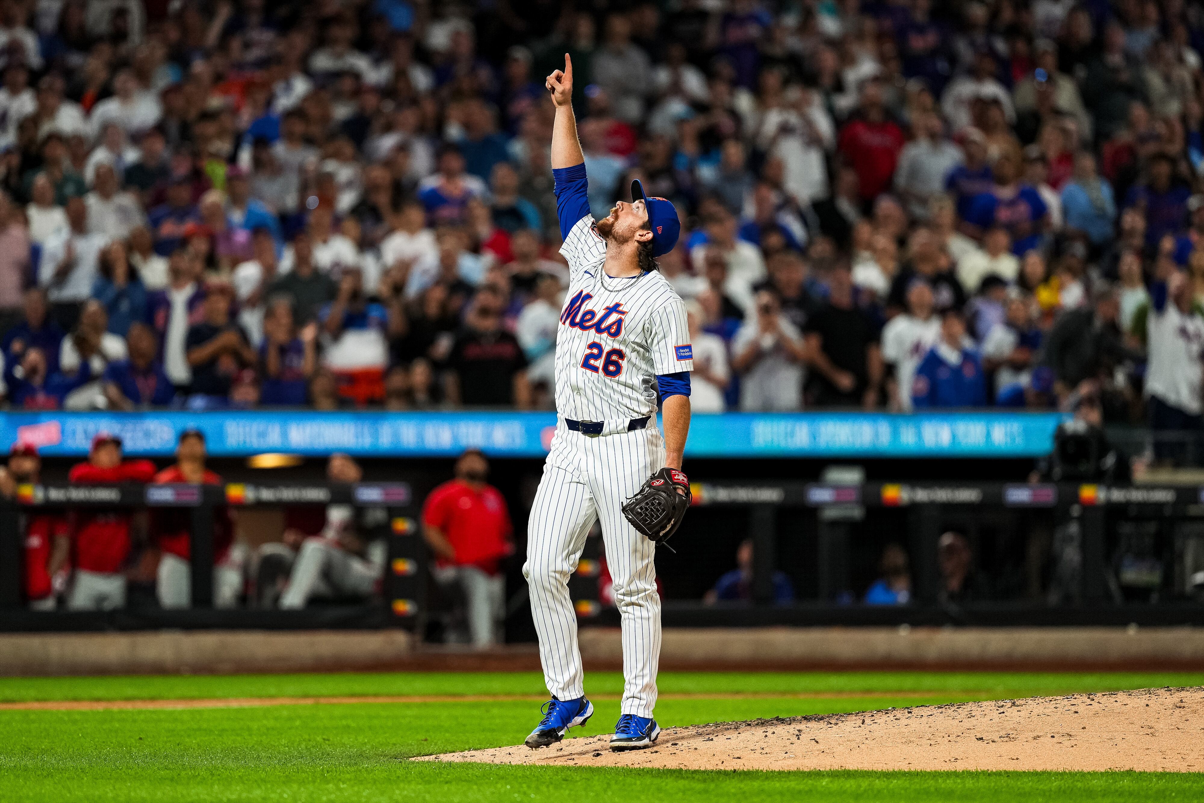 NEW YORK, NY - AUGUST 27: Nolan McLean #26 of the New York Mets pitches during the game between the Philadelphia Phillies and the New York Mets at Citi Field on Wednesday, August 27, 2025 in New York, New York. (Photo by Evan Yu/MLB Photos via Getty Images)