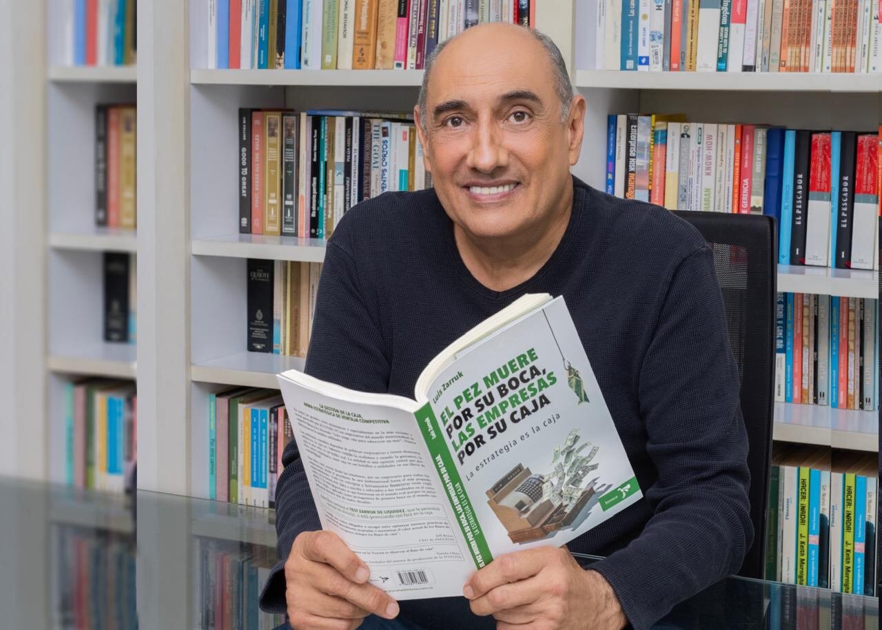 Luis Zarruk, autor del libro "El pez muere por la boca, las empresas por la caja".