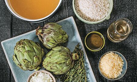 Expertos recomiendan beber el té de alcachofa tres veces al día, sin no se presentan enfermedades graves.