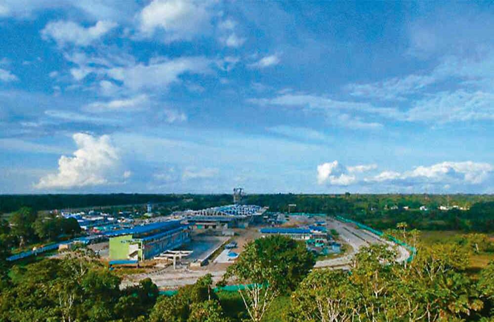 Antioquia-Bolívar. En construcción: un corredor vial que tendrá 490 kilómetros de vía. A la fecha, genera más de 1.480 empleos. Inversión: 1,4 billones de pesos. Beneficio: reducirá los tiempos de viaje entre Medellín y Cartagena en seis horas y mejorará la conectividad entre los departamentos del noroccidente colombiano. Terminación de obra: 2021.