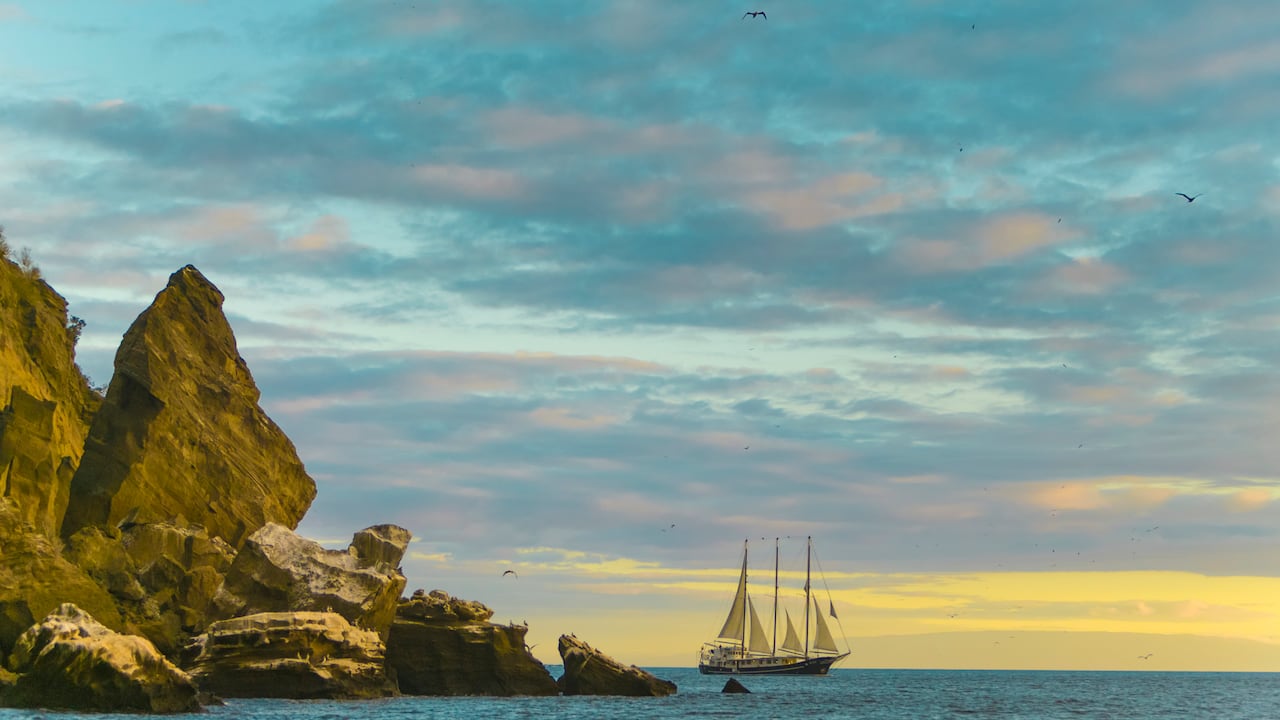 Las islas Galápagos ofrecen diferentes playas y lugares para disfrutar.