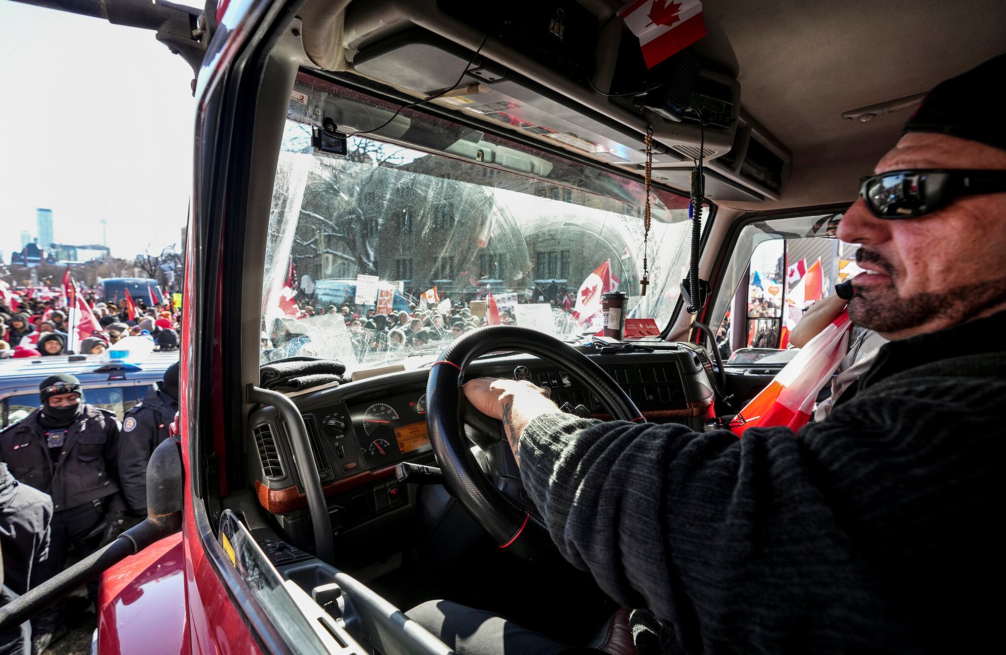 En imágenes: protestas y bloqueos en Canadá.