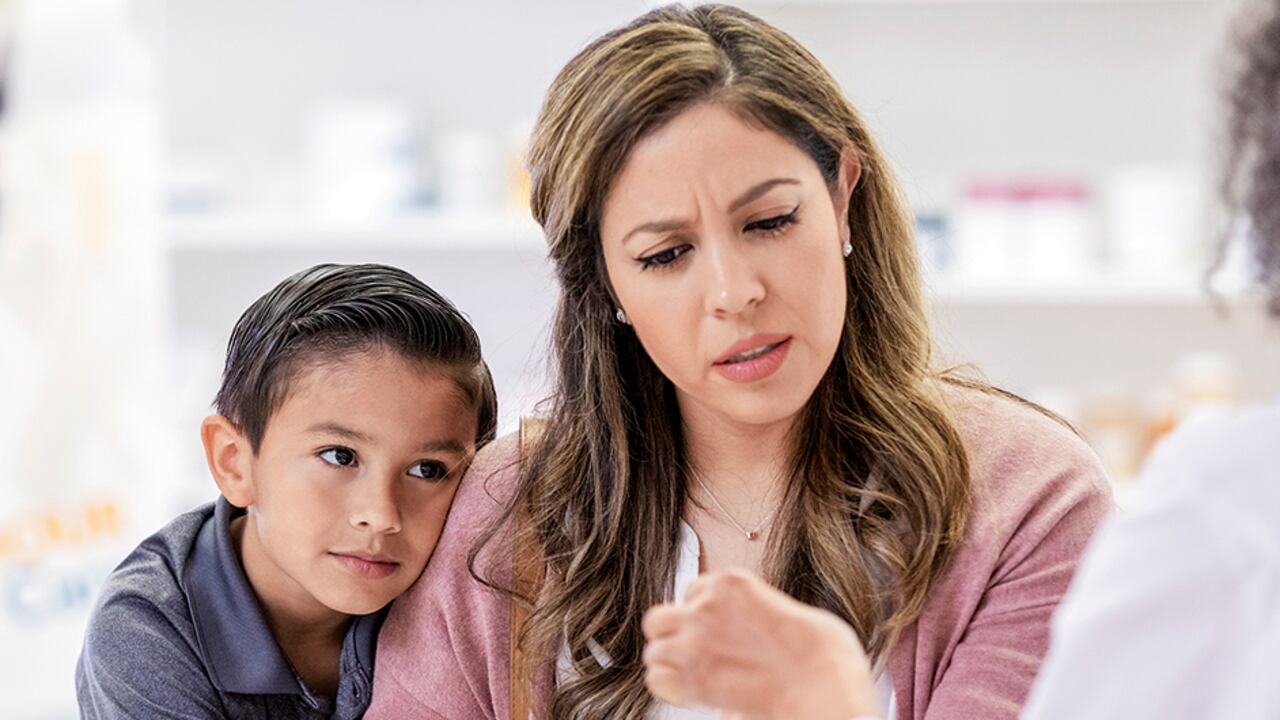 El desabastecimiento de medicamentos y la demora para la toma de exámenes o para citas con especialistas han llevado a muchas personas a pagar directamente por estos productos y servicios y así obtener diagnósticos más rápidos.