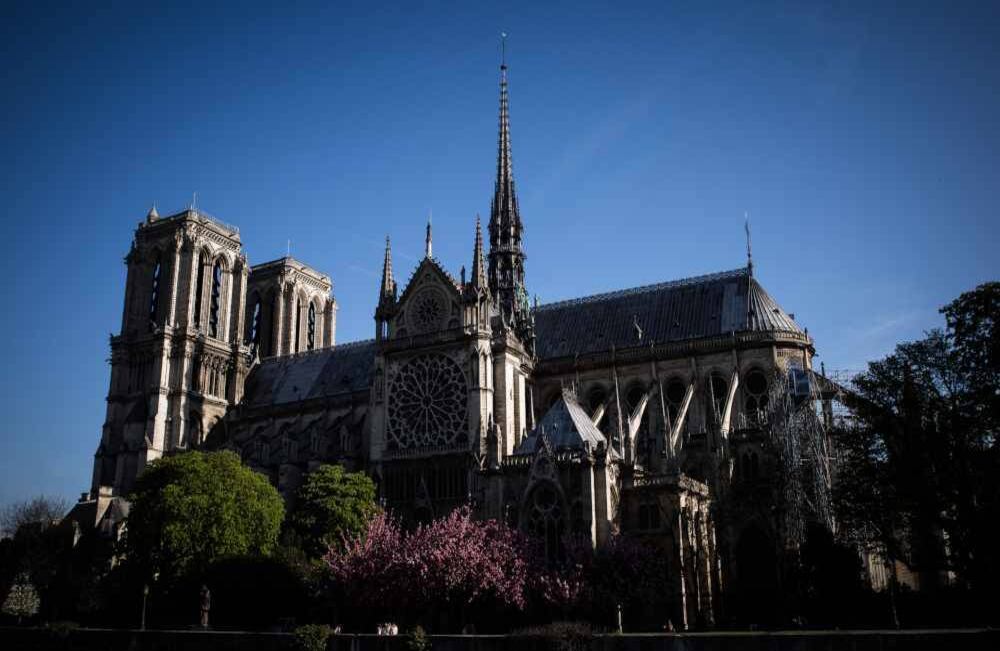 Este lunes un incendio consumió gran parte de la Catedral de Notre Dame en París. FOTO: Philippe LOPEZ / AFP