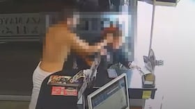 José Abelardo Rocha Moncada, en libertad tras aparecer en video golpeando a una empleada de un hotel.