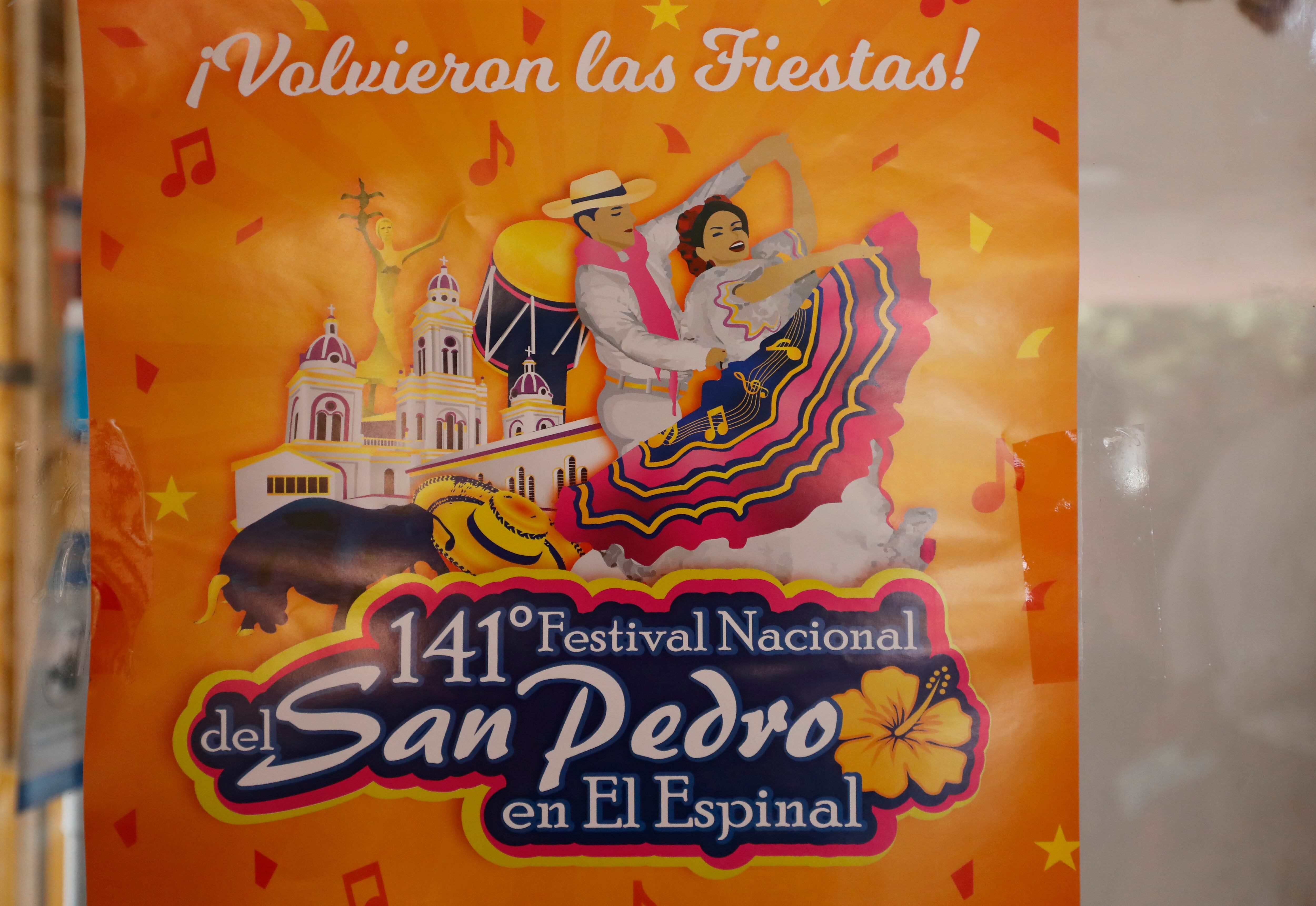 Avanzan las investigaciones en el municipio de El Espinal, Tolima, para esclarecer las causas del desplome de ocho palcos en la plaza de toros Gilberto Charry en las corralejas de las fiestas de San Pedro
Junio 29 del 2022
Foto Guillermo Torres Reina / Semana