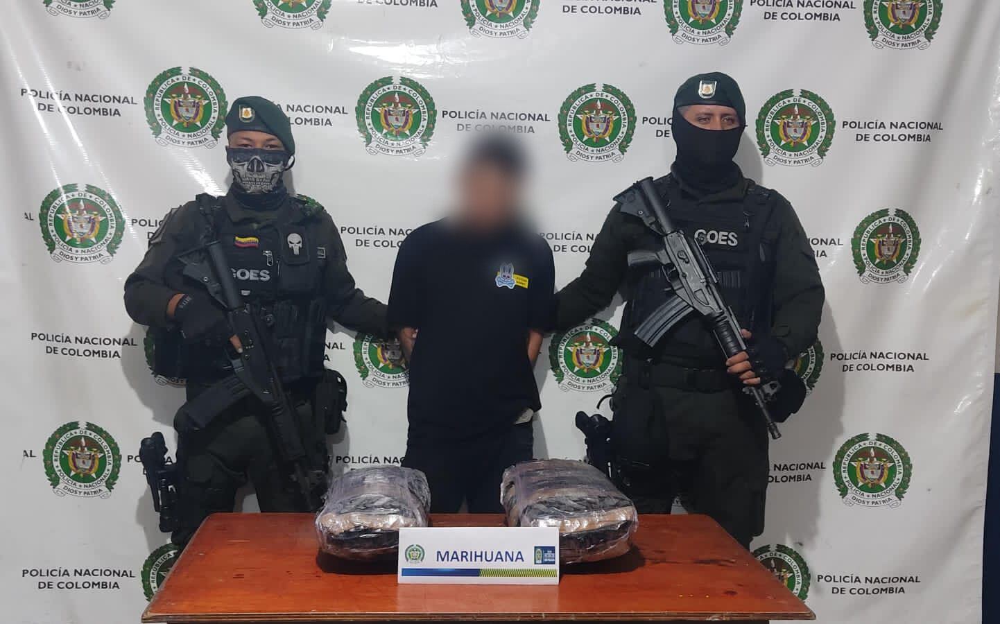 Los hombres habrían sido sorprendidos con estupefacientes.