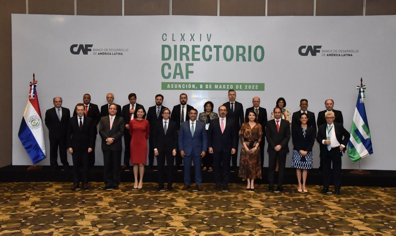 Estos recursos permitirán impulsar la economía naranja, potenciar la acción climática y fortalecer los entes territoriales. Foto: Twitter @jrestrp