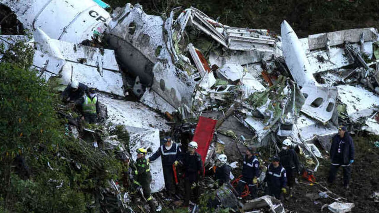 A bordo del avión viajaban 11 hombres y 9 mujeres, entre ellos una pareja austríaca y su hijo. Foto ilustración: Semana.com