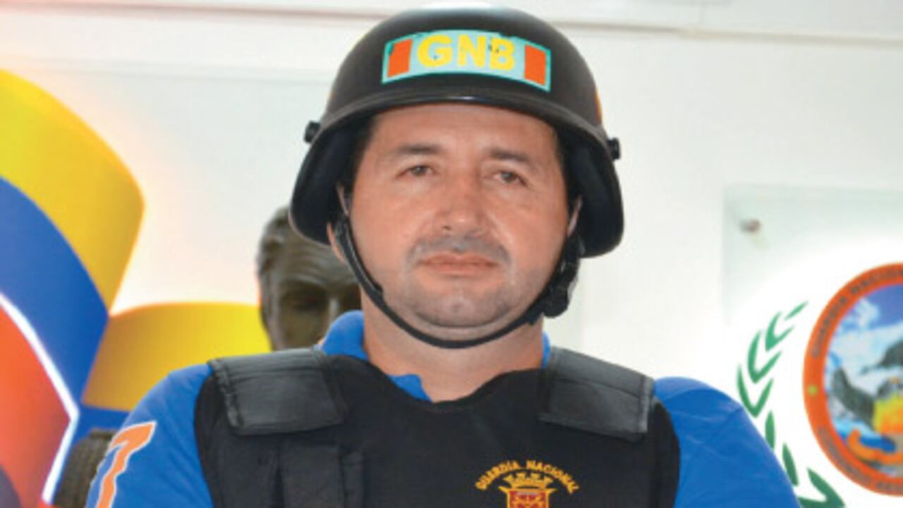 Después de ser arrestado las autoridades allanaron la casa en donde estaba escondido Daniel ‘el Loco’ Barrera.