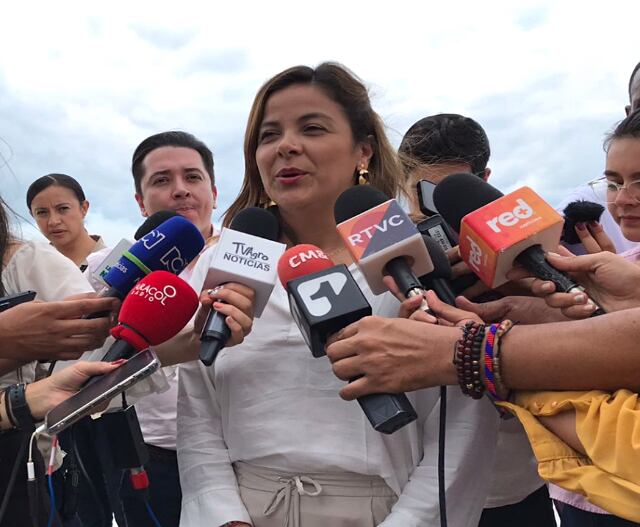 Ministra de Agricultura, Jhenifer  Mojica.