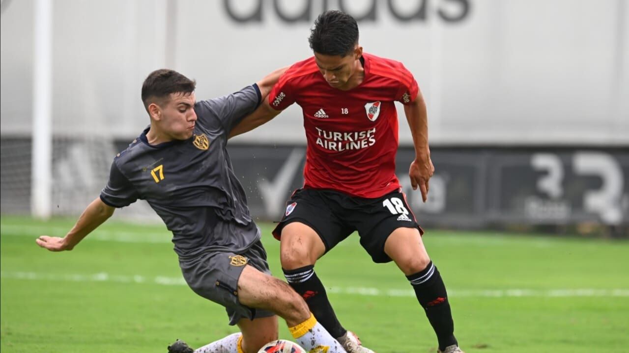 Flabián Londoño hace parte del primer equipo de River Plate