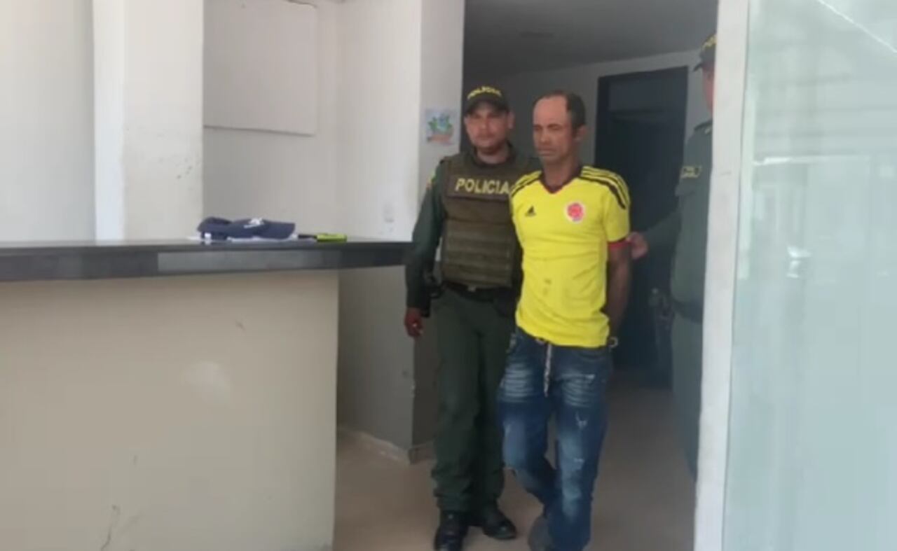 El sujeto fue llevado inicialmente a la estación de Policía en Sabanalarga