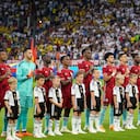 Selección Colombia durante el himno en el Veltins Arena de Gelsenkirchen