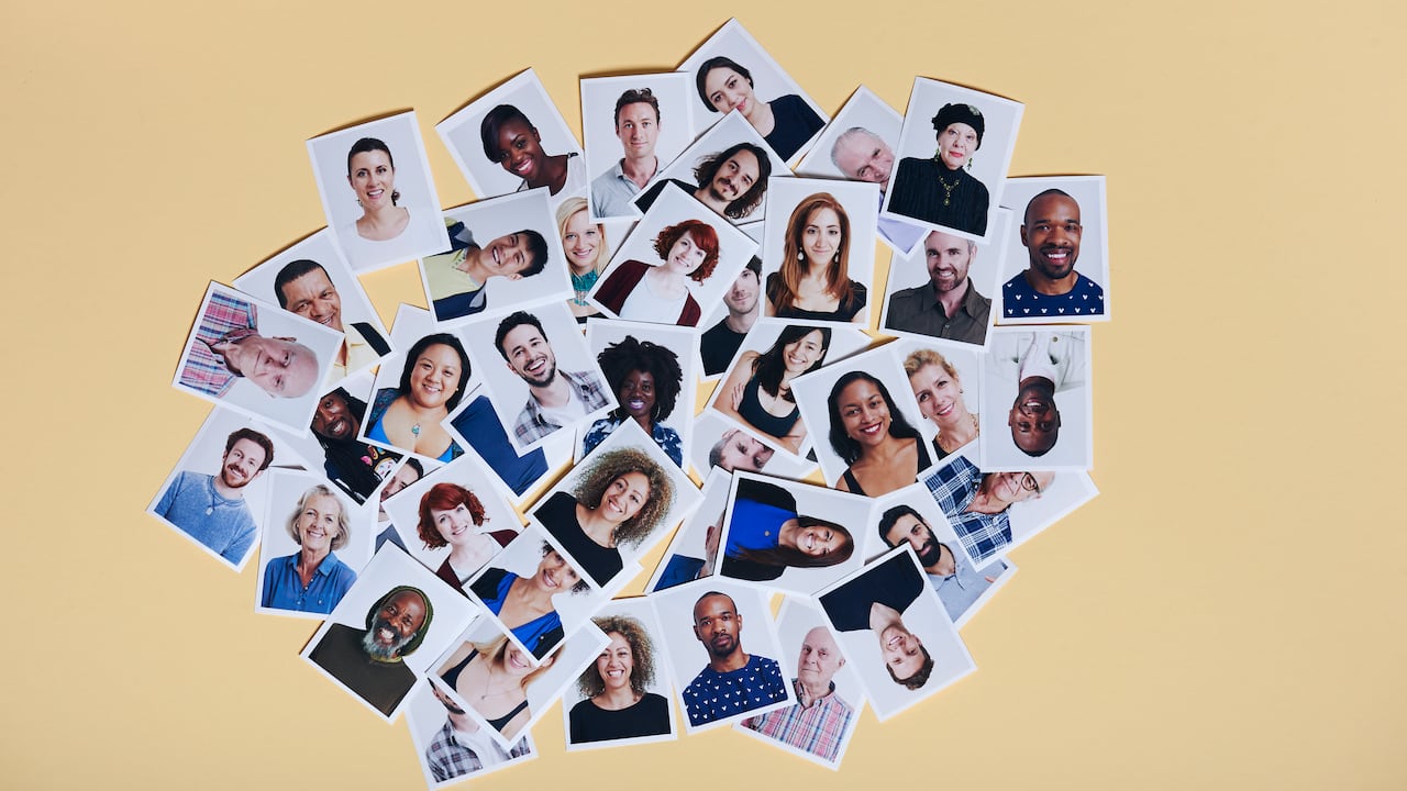 Algunos apellidos tienen asociaciones históricas o culturales que pueden resultar desfavorables.