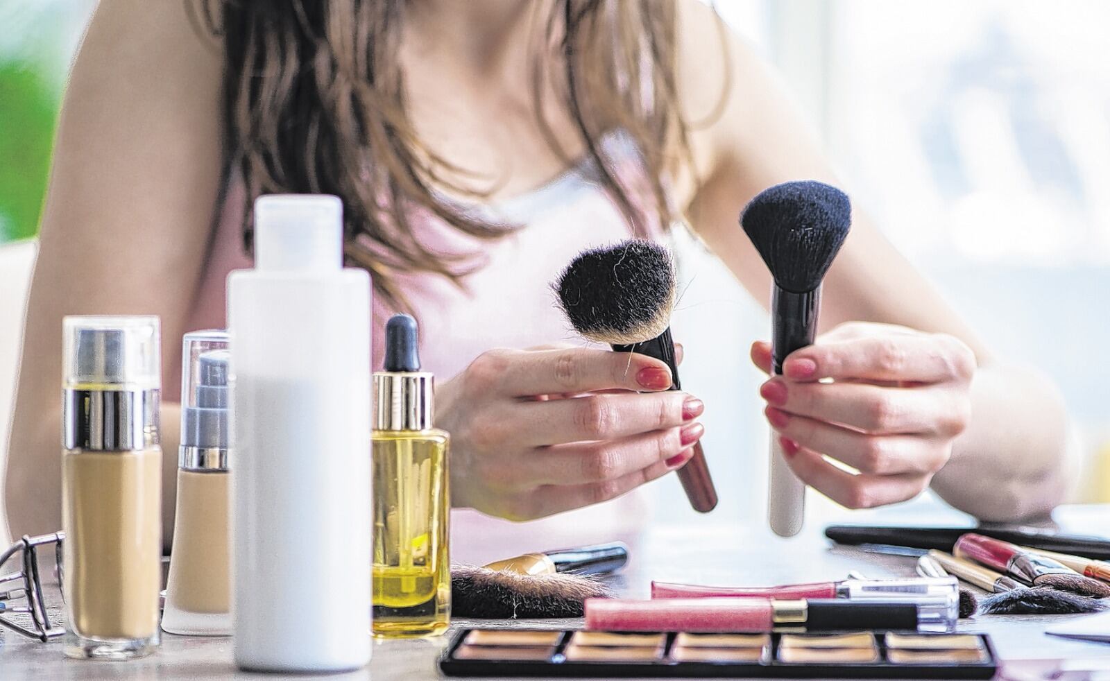 En el Valle del Cauca ha aumentado el consumo de productos de belleza. La industria de la cosmética cada vez toma más fuerza y se posiciona como el segundo sector exportador desde la región.

Foto: 123 RF