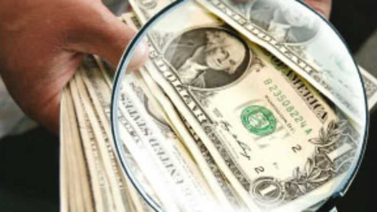 Ecuador adoptó el dólar como moneda desde hace 15 años.