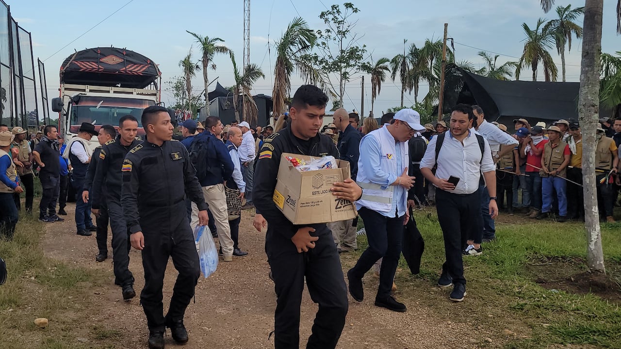 liberación uniformados del Esmad