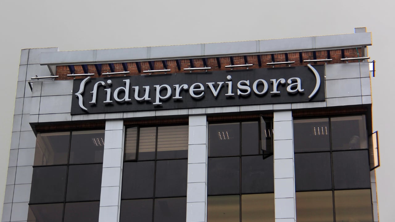 Gobierno de De La Espriella pone fin a 36 años de contrato con Fiduprevisora en el Fomag