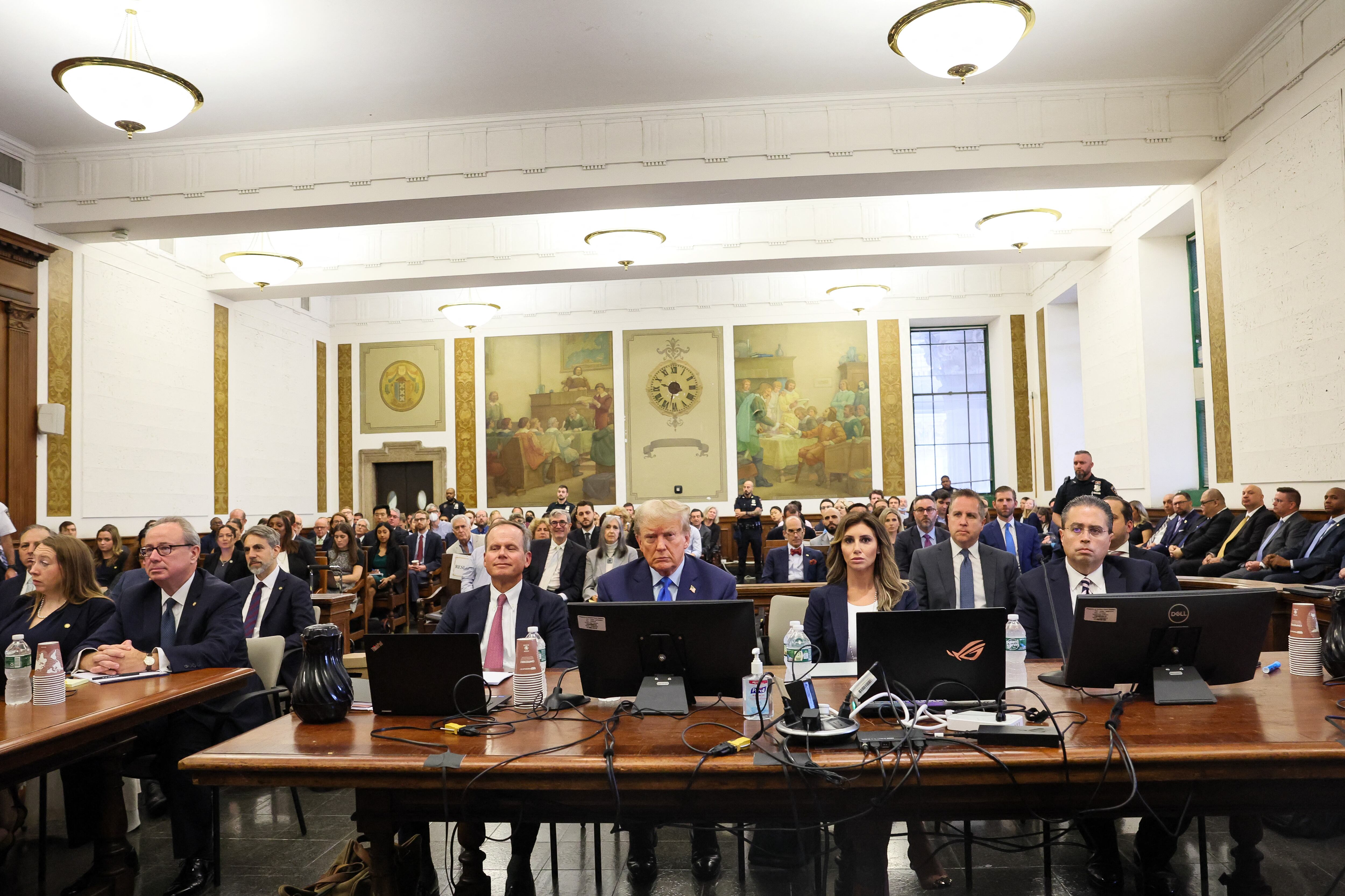 Juicio de Donald Trump en Nueva York, acusado de fraude.