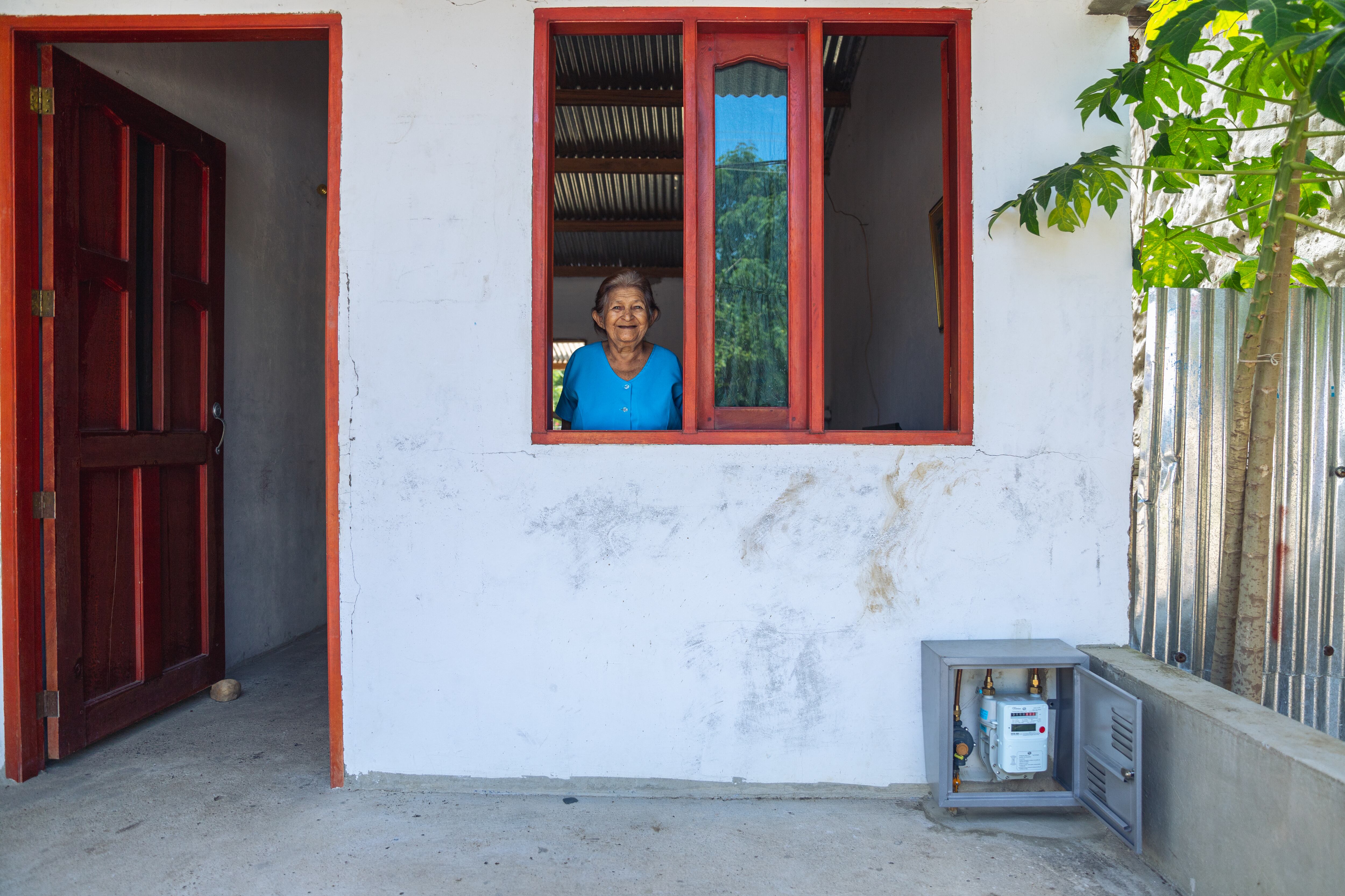 Surtigas aportó las redes de distribución e interconexión por un valor de 200 millones de pesos, y la Gobernación de Sucre subsidió las acometidas de los usuarios y los cargos por conexión e instalaciones internas, por un valor de 8.600 millones de pesos.