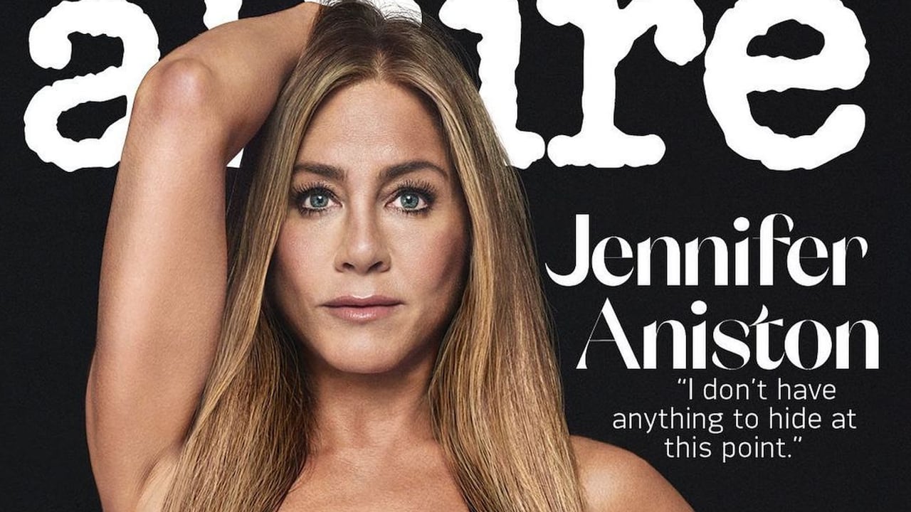 La actriz se destapó en la nueva edición de la revista Allure. Foto: Instagram @allure.