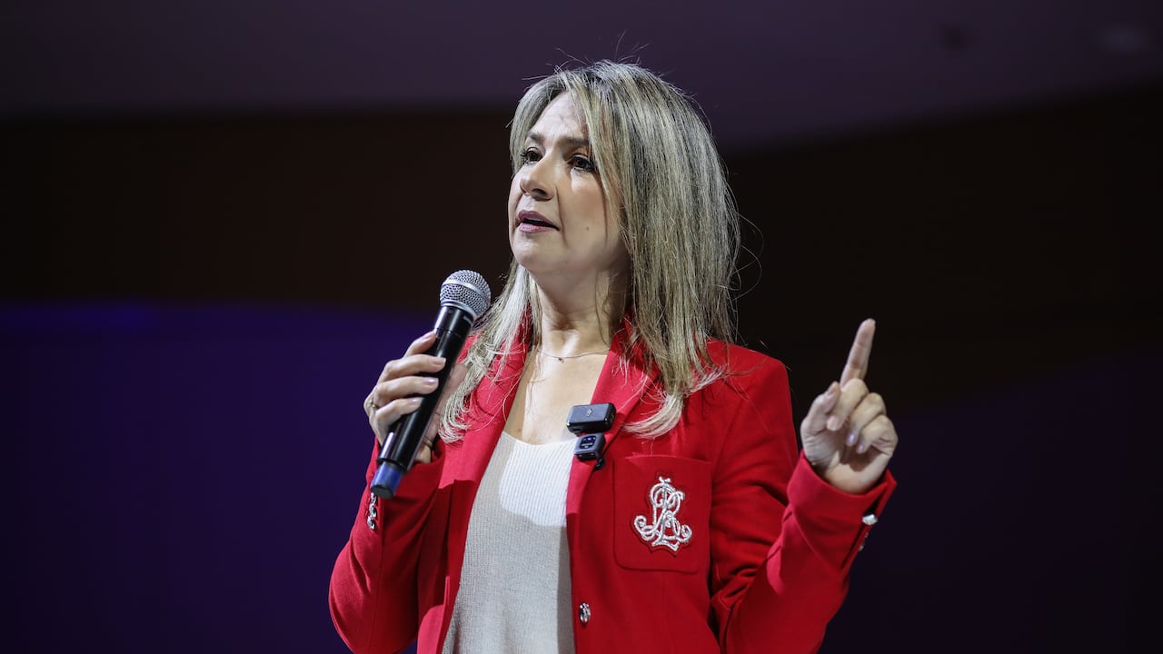 Conversación con Vicky Davila
Universidad de La Sabana
Martes 4 de febrero 2024