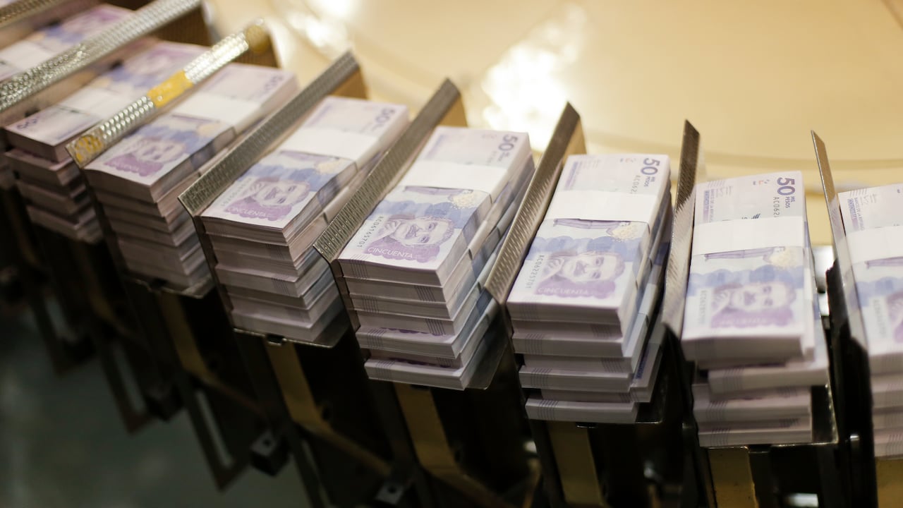 “Le pidió un anticipo de $500 millones y se lo dio en efectivo”: el audio en medio de escándalo de corrupción en el Área Metropolitana de Medellín.