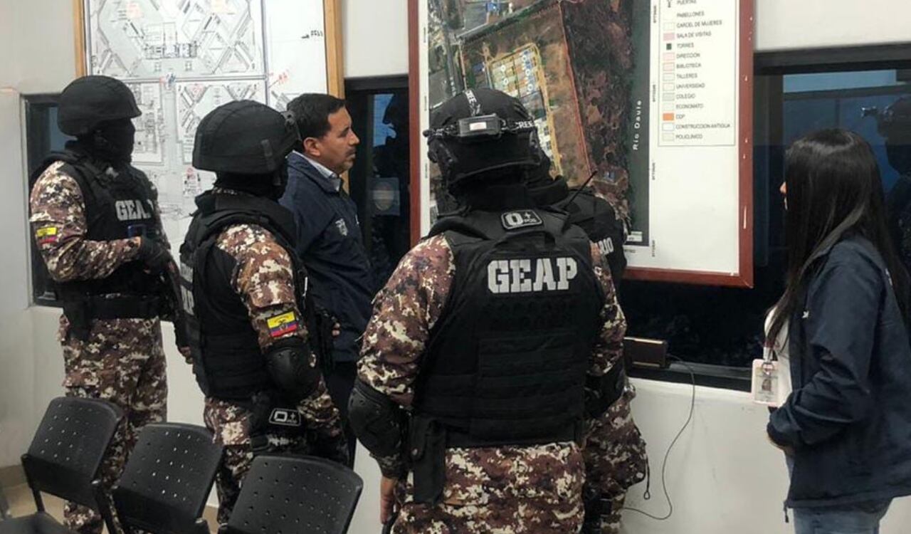 Un grupo especial de las autoridades ecuatorianas se prepara para los motines que se están presentando en las cárceles de Guayaquil