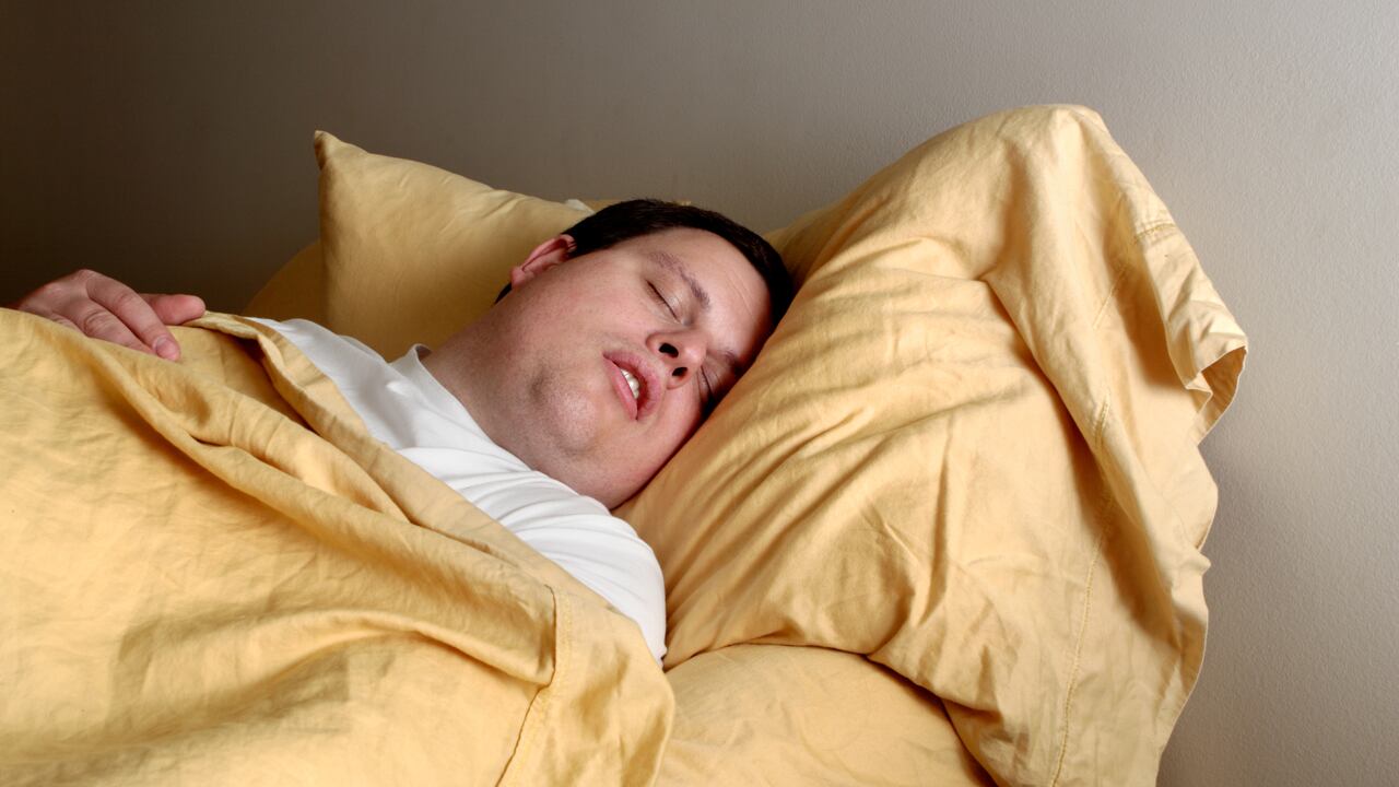 Se recomienda consultar con un profesional de la salud para descartar problemas de salud.