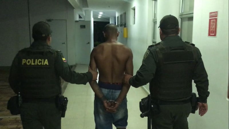 El agresor fue capturado cuando intentaba escapar.