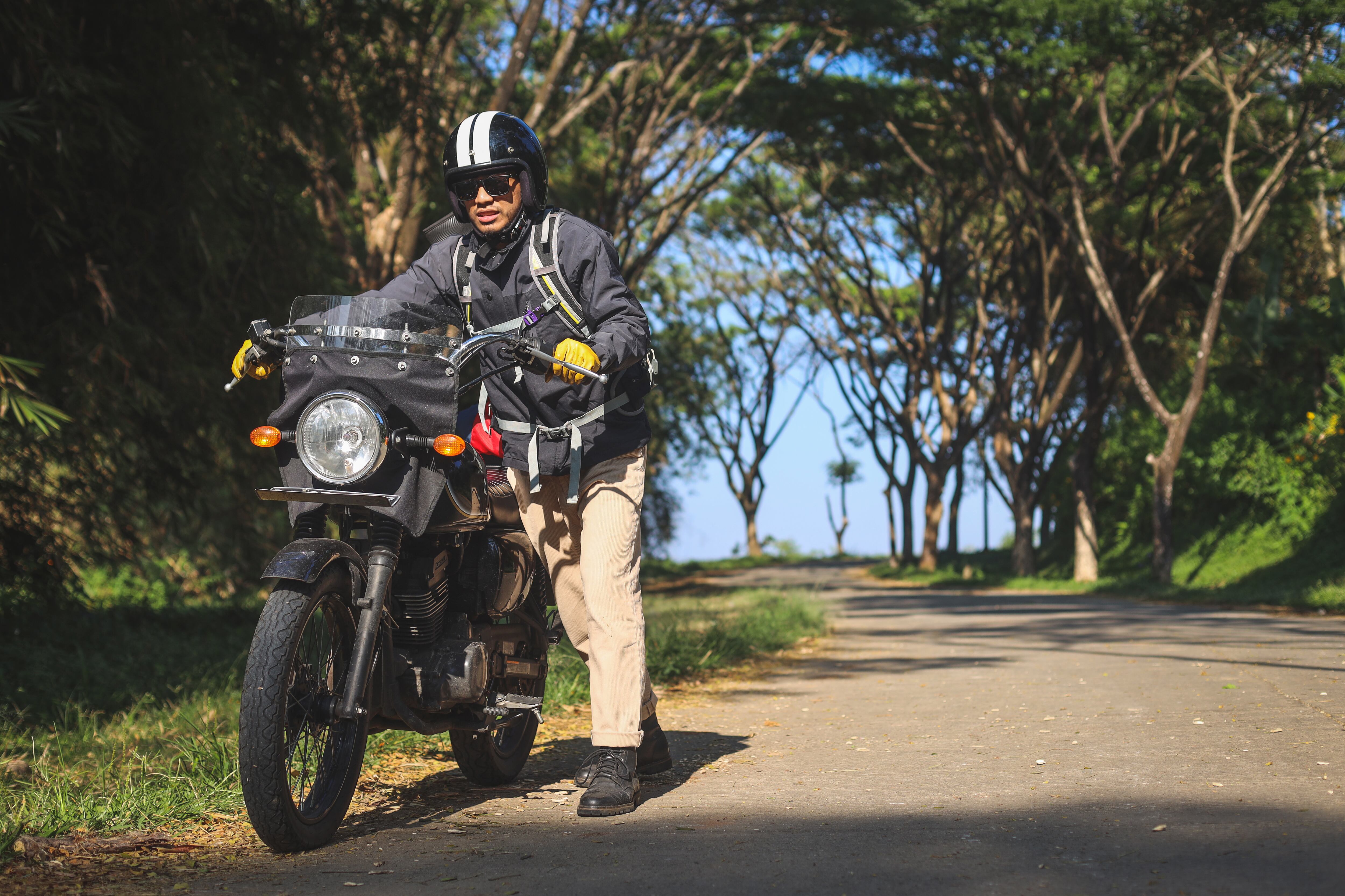 Prender una moto empujada es posible, siempre y cuando cumpla con algunas características que permitan la maniobra.