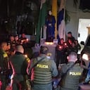 Uniformados de la Policía rindieron homenaje a víctimas de ataques