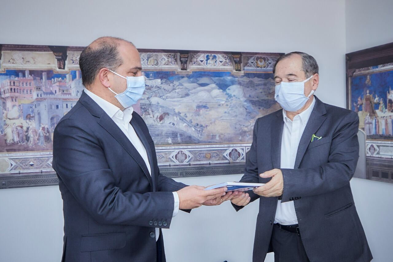 Así lo establece un documento sobre la situación de seguridad de los excombatientes que fue entregado por el titular de ese despacho, Carlos Camargo al presidente de la Jurisdicción Especial para la Paz, Jep, Eduardo Cifuentes Muñoz.