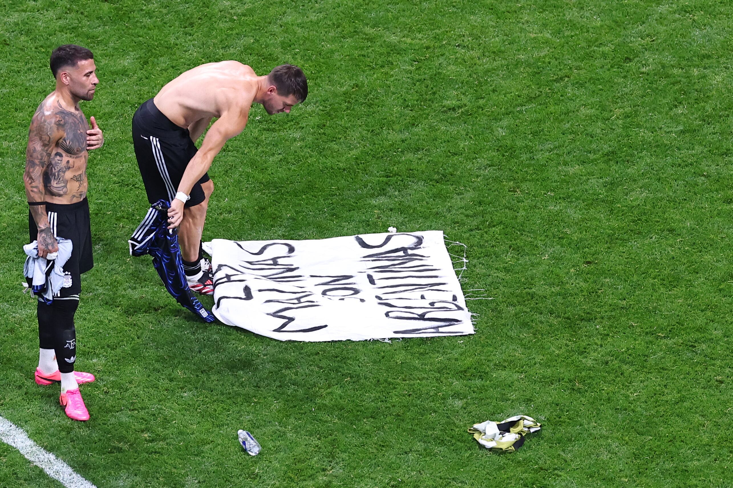 Pancarta en el estadio de Atlanta