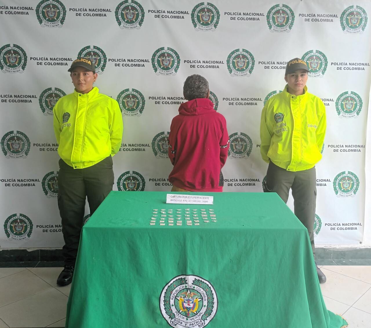 Este hombre se dedicaba a la comercialización de alucinógenos en pequeñas dosis en varias zonas y escenarios deportivos de la vereda La Floresta