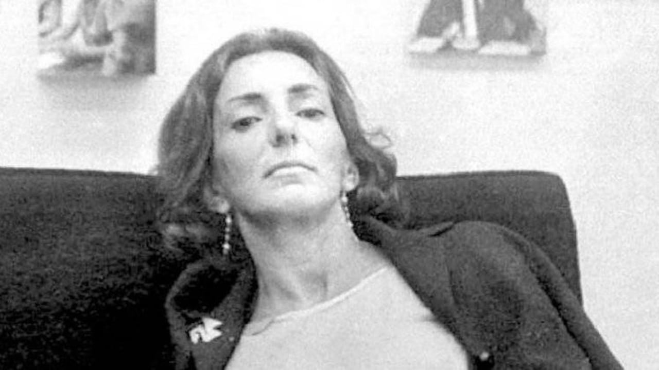 Fotografía de cubierta de la 'Poesía completa' de Idea Vilariño, publicada por Lumen en 2016.