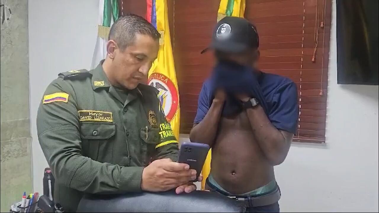 A través de una videollamada, la madre de la víctima le llamó la atención después de que la Policía lo rescatara de ser reclutado por las disidencias de las Farc.