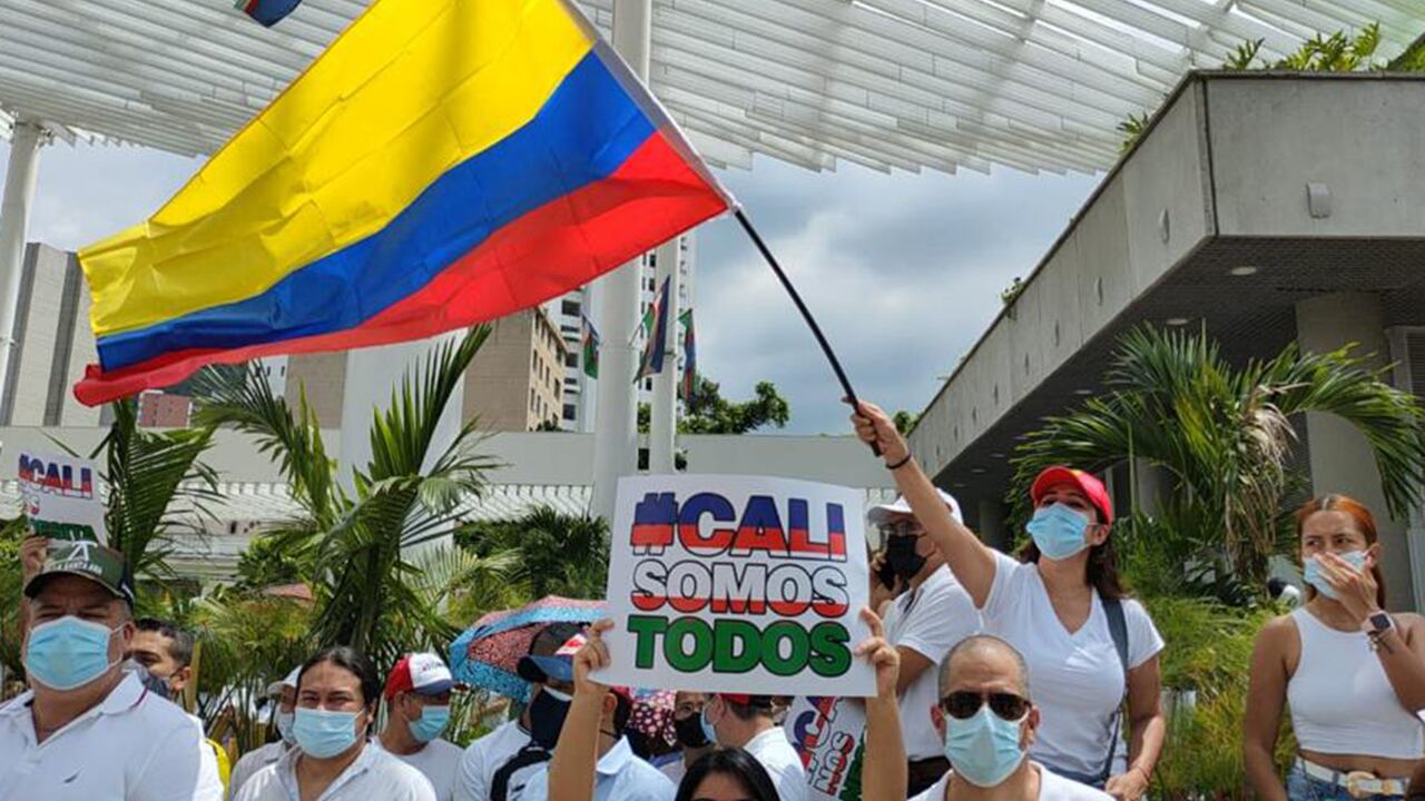 "Marcha del Silencio" antes de la huelga nacional de mañana el 25 de mayo de 2021 en Cali, Colombia. Cali
Foto Jamir Mina