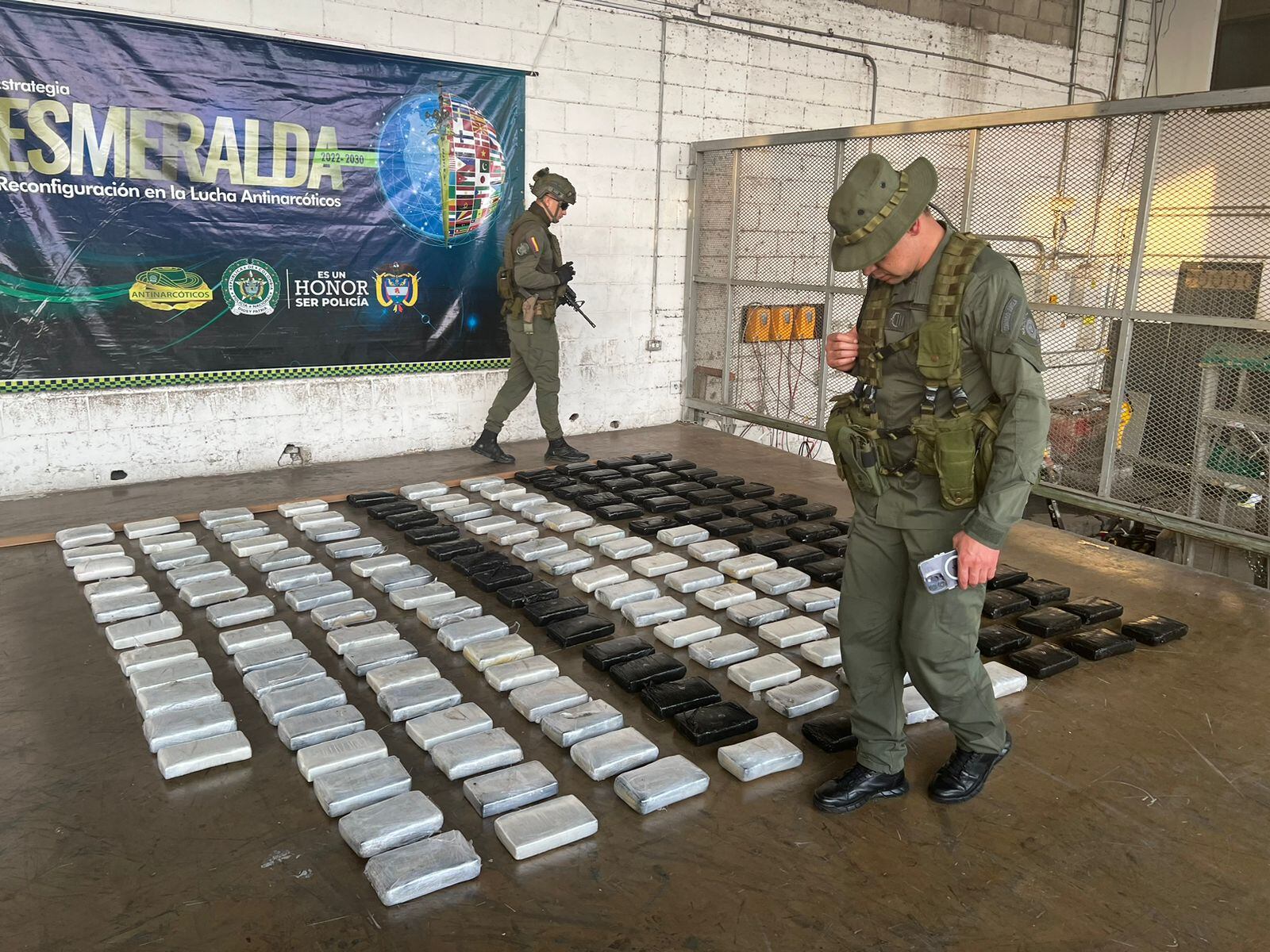 Se incautó media tonelada de cocaína entre ambos operativos.