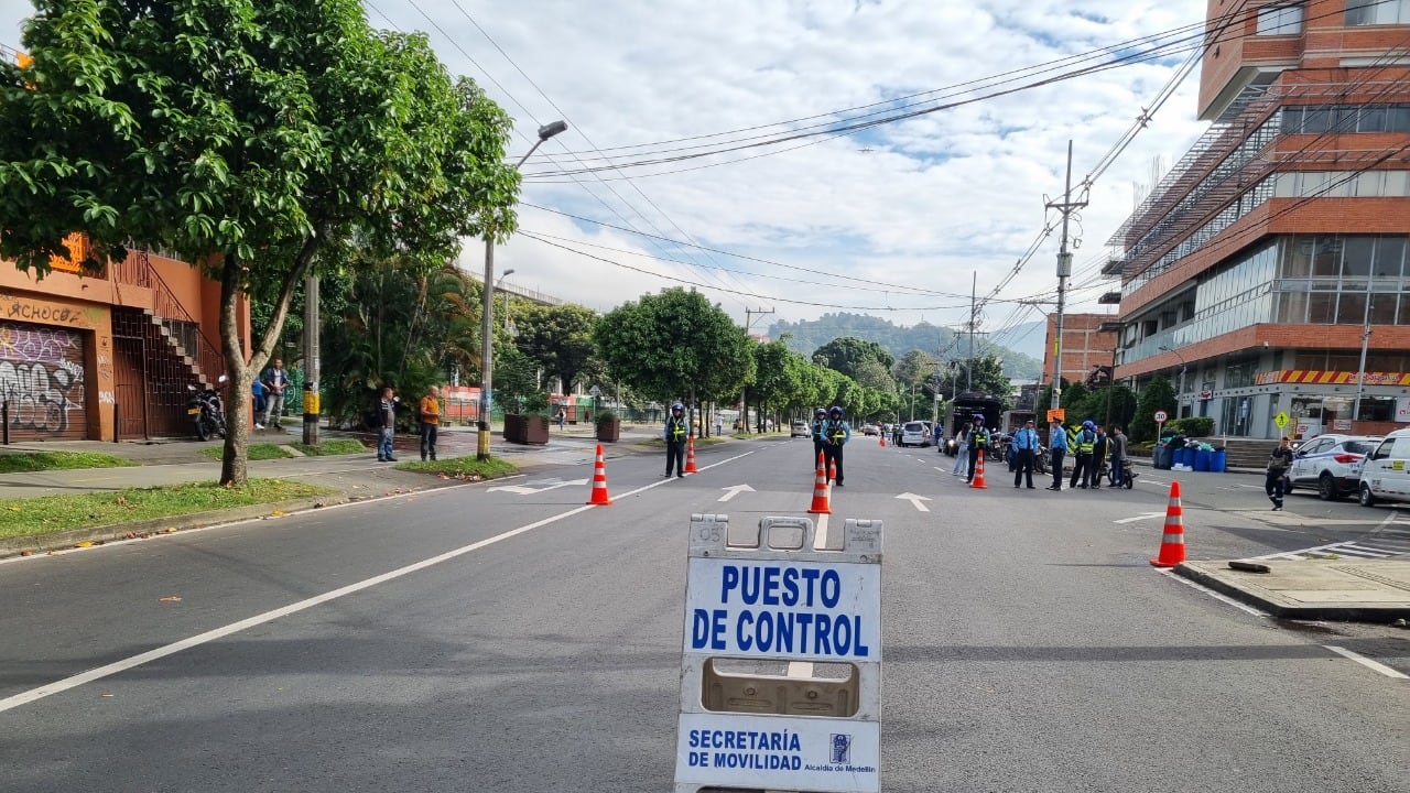 Vigilancia del pico y placa en Medellín.