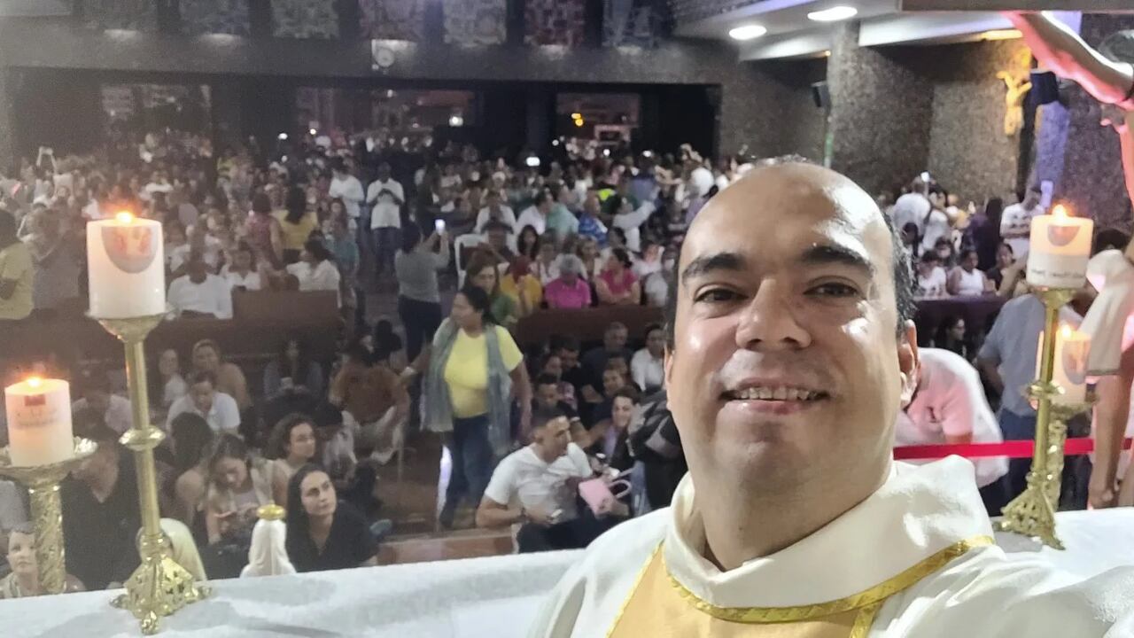 El padre dejará el Santuario de Fátima.