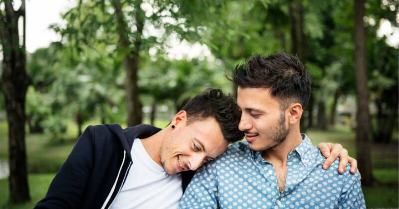 En Hungría, una ley aprobada en 2021 hizo que “promover” la homosexualidad o el cambio de género entre menores se castigara con una multa.