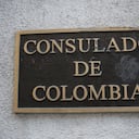 Placa en el consulado de Colombia en la ciudad de Nueva York