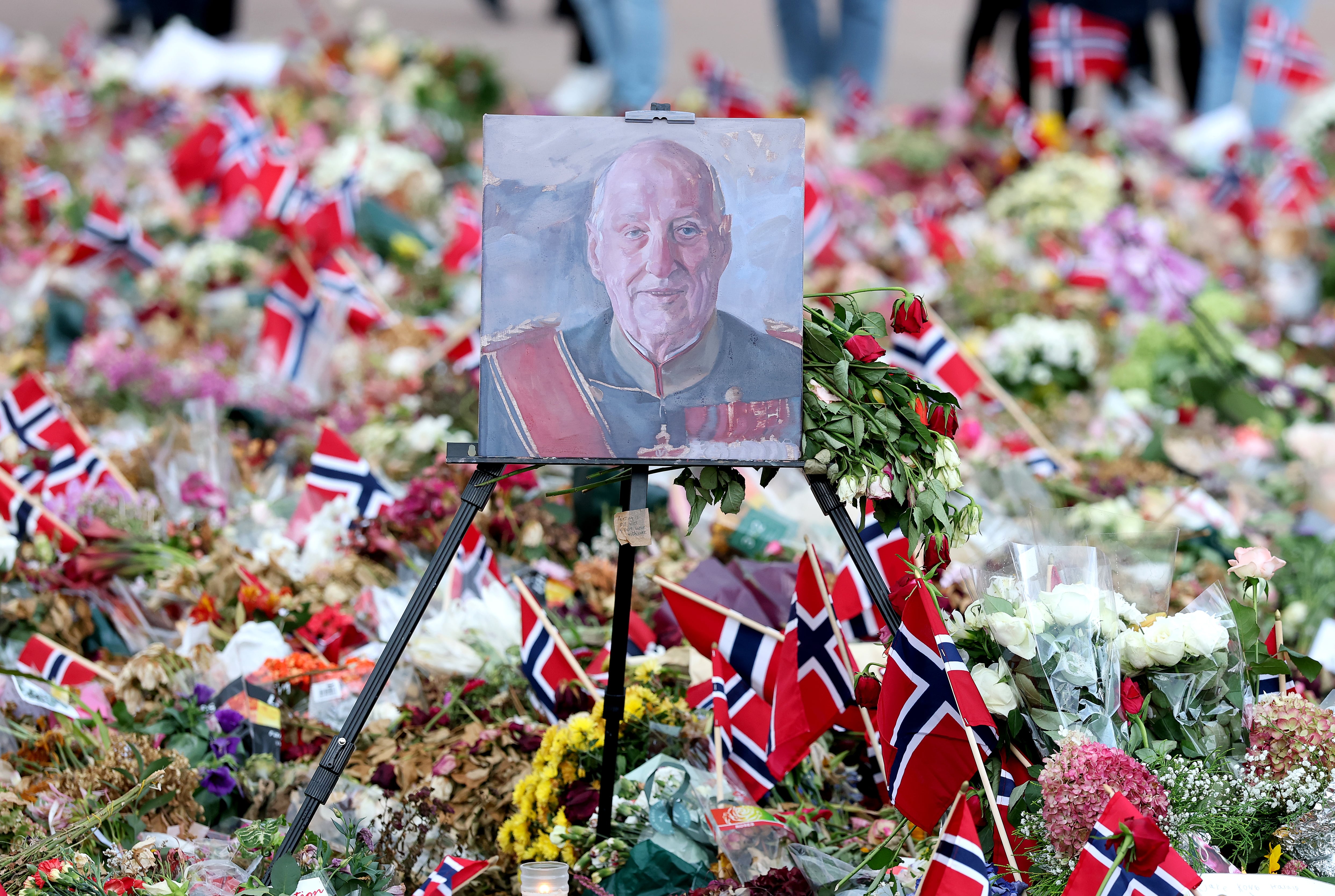 Noruega se despide del rey Harald V: el "abuelo" de la nación