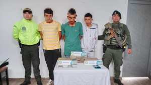 Los tres sujetos fueron capturados por el delito de hurto calificado y agravado.