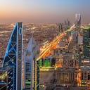 Riyadh es la capital de Arabia Saudita, una ciudad que concentra actualmente los principales desarrollos de infraestructura del país.